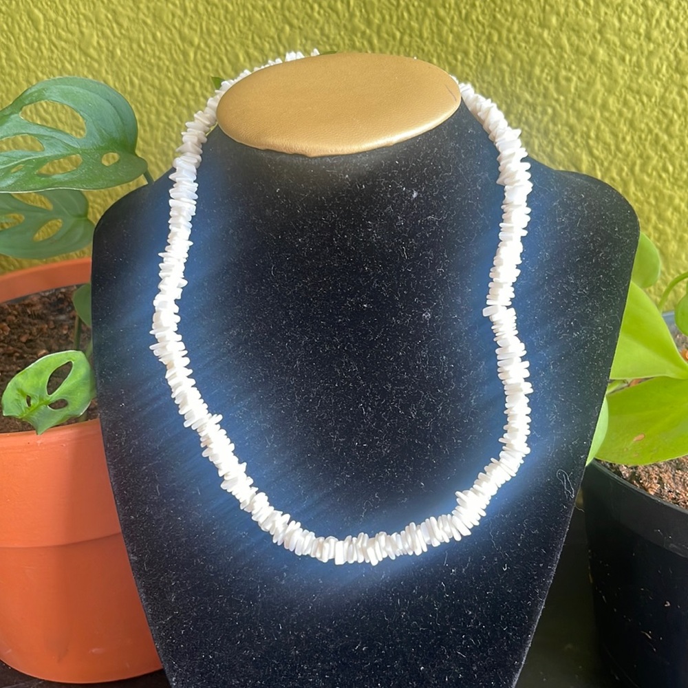 Puma Shell Necklace/ Shocker